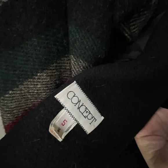 Vintage 80s CONCEPTS Black, Green and Red Striped Wool Coat 🇺🇸 USA Union Made - Picture 5 of 6